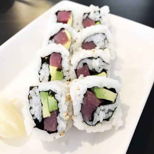 Tuna California Roll.